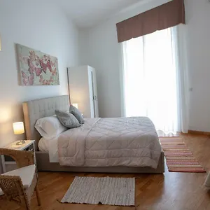 Appartamento Garibaldi House, Napoli