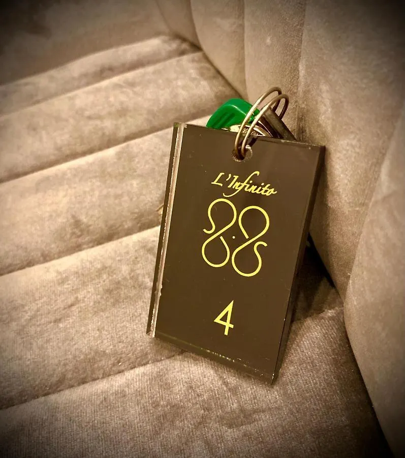 نابولي L'Infinito 88 Charmant Rooms