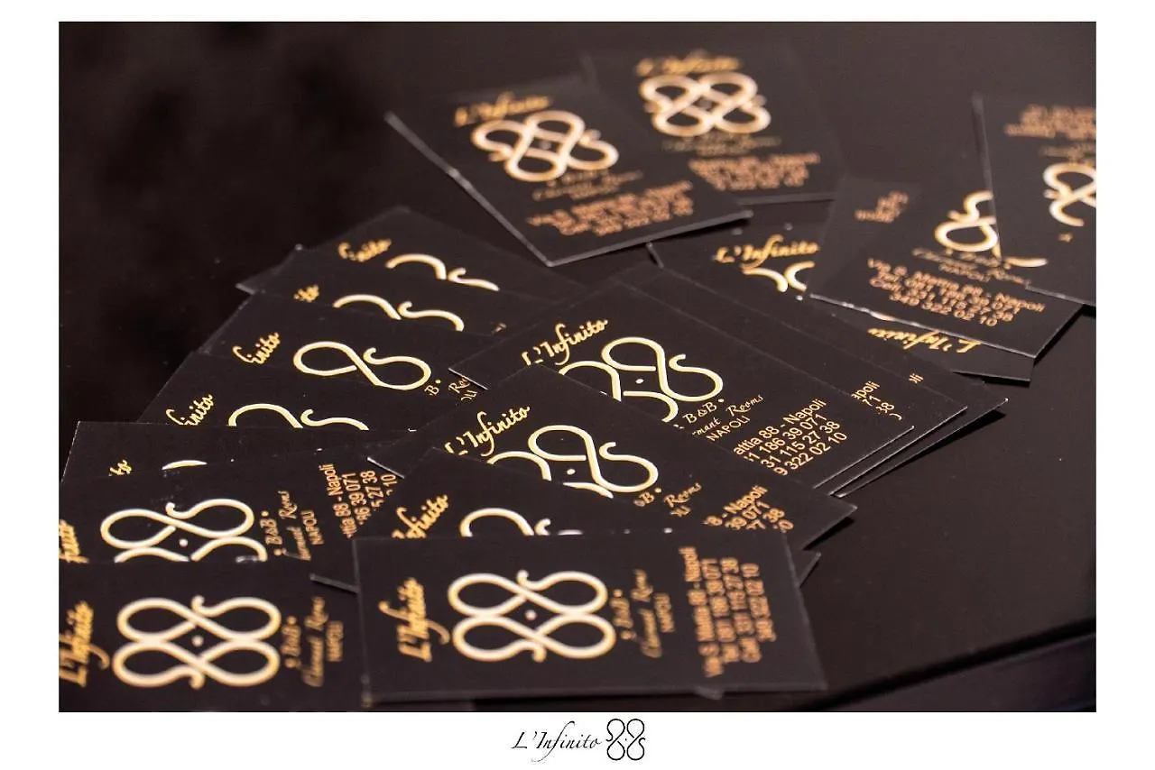نابولي L'Infinito 88 Charmant Rooms فندق مبيت وإفطار