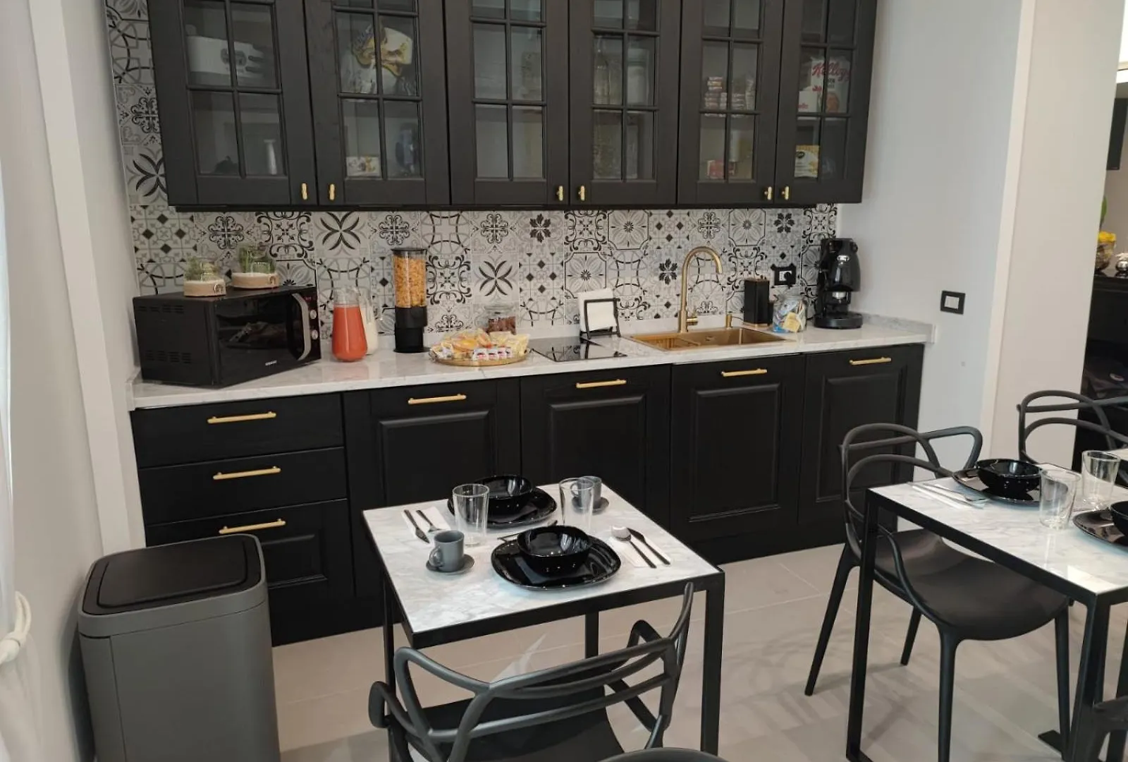 فندق مبيت وإفطار نابولي L'Infinito 88 Charmant Rooms